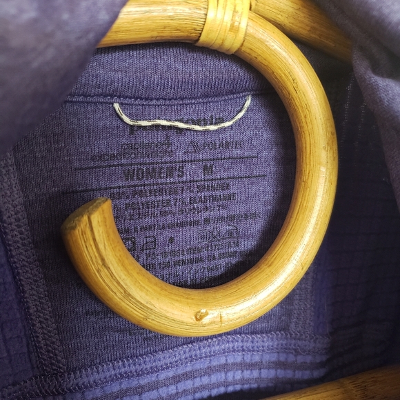 Patagonia R1 Quarter Zip in Purple Womens Size Medium - Picture 2 of 6